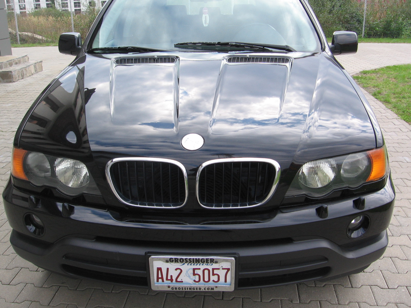 S-a ales cu dosar penal dupa ce politistii au prins-o la volanul unei masini furate