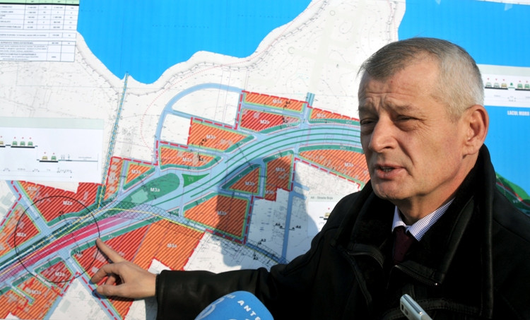 Un grup de constructii chinez e interesat de un parteneriat la autostrada suspendata a lui Oprescu