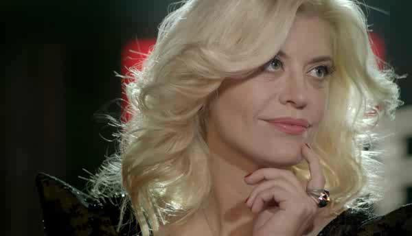 Loredana a pleacat in cel mai mare turneu din ultimii ani. Astazi canta pentru publicul din Cluj