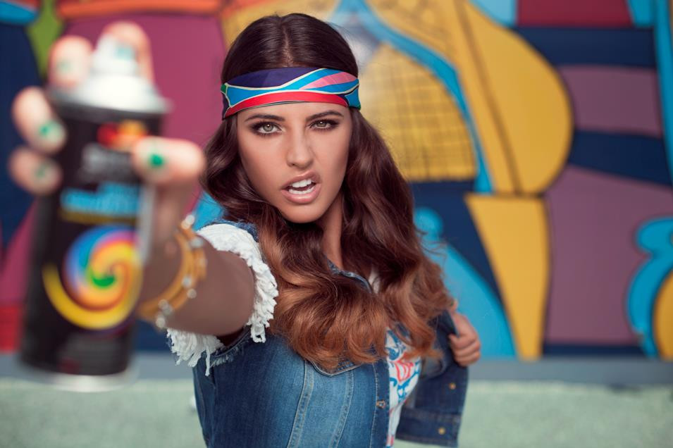 ASTA e piesa castigatoare la "Best Romanian Act" MTV Europe Music Awards! VOTEAZA AICI VIDEO