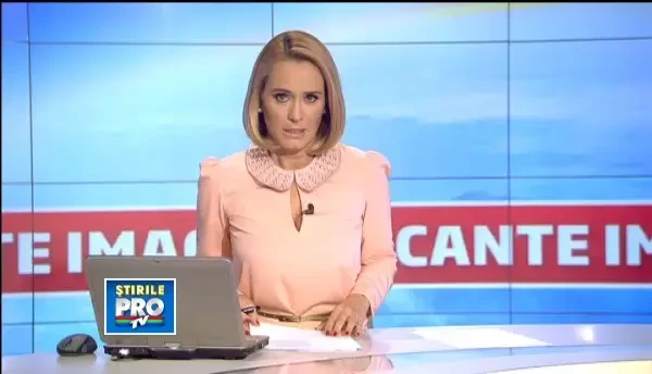 Eleva batausa din Braila a fost luata de politisti. Si cea care a filmat risca exmatricularea