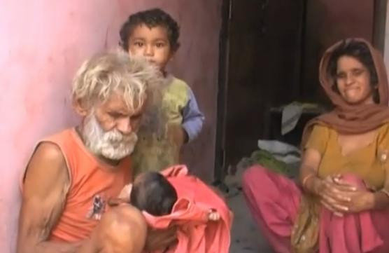 "Medicii au ras de mine cand le-am zis ca sunt tatal copilului" El este cel mai batran tata din lume