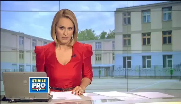 Si TU poti sa-l ajuti pe copilul de 8 ani care isi face temele descult intr-o farmacie din Craiova