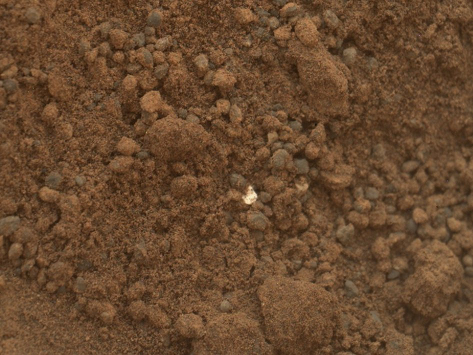 FOTO. Obiecte inexplicabile filmate de robotul Curiosity pe Marte. NASA: "Nu provin de la rover"