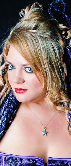 A castigat 25.000 de lire sterline, dupa ce fostul sef a hartuit-o la serviciu."E o pacoste sexuala"