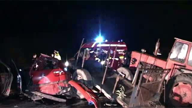 Accident teribil pe o sosea din Cluj. Doi morti si 15 raniti, dupa o serie de coliziuni in lant