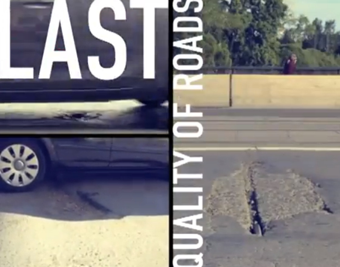 Campania "Pune-i pe politicieni la treaba" prin care un oras din Rusia a rezolvat problema gropilor