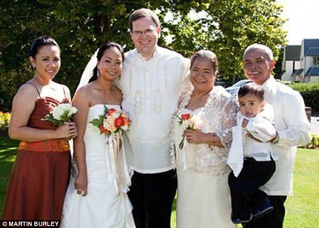 Amintirile pe care le credeau definitiv pierdute. Povestea miraculoasa a unor fotografii de nunta