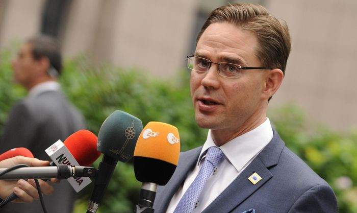 Un barbat a incercat sa il atace cu un cutit pe premierul Finlandei, Jyrki Katainen