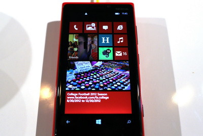 Nokia lupta cu toate armele. Ce pret va avea Lumia 920 comparativ cu iPhone 5 si Samsung