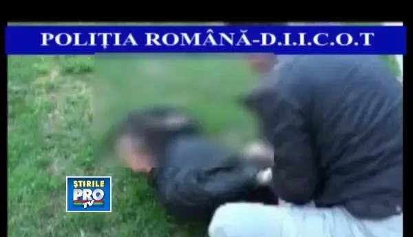 Tanar prins in flagrant de politisti in timp ce vroia sa vanda 350 de grame de canabis