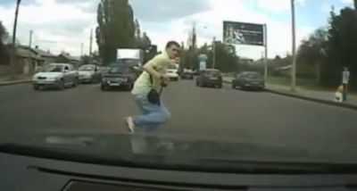 Politistii din Cluj au sanctionat aproape 100 de pietoni