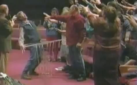 Preotul care sustine ca a exorcizat un "demon homosexual" va avea o emisiune TV in SUA