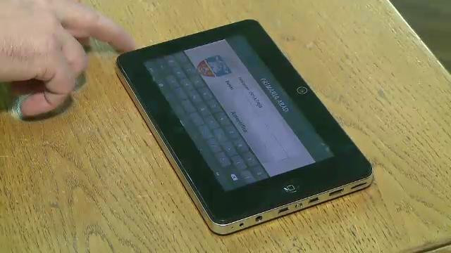 Paradox romanesc. Au luat TABLETE de sute de mii de euro pentru profesori, dar nu au INTERNET