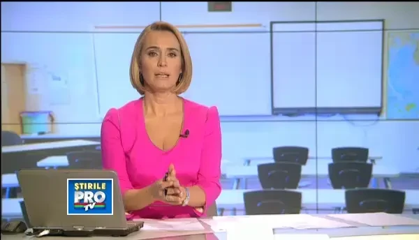 Paradox romanesc. Au luat TABLETE de sute de mii de euro pentru profesori, dar nu au INTERNET