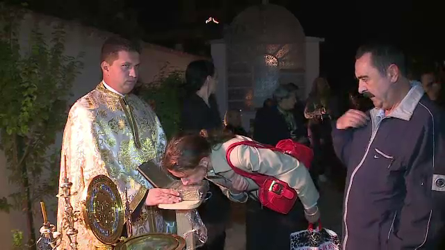 Sute de oameni s-au adunat sa vada minunea cu ochii lor la Constanta: moastele celor ZECE sfinti