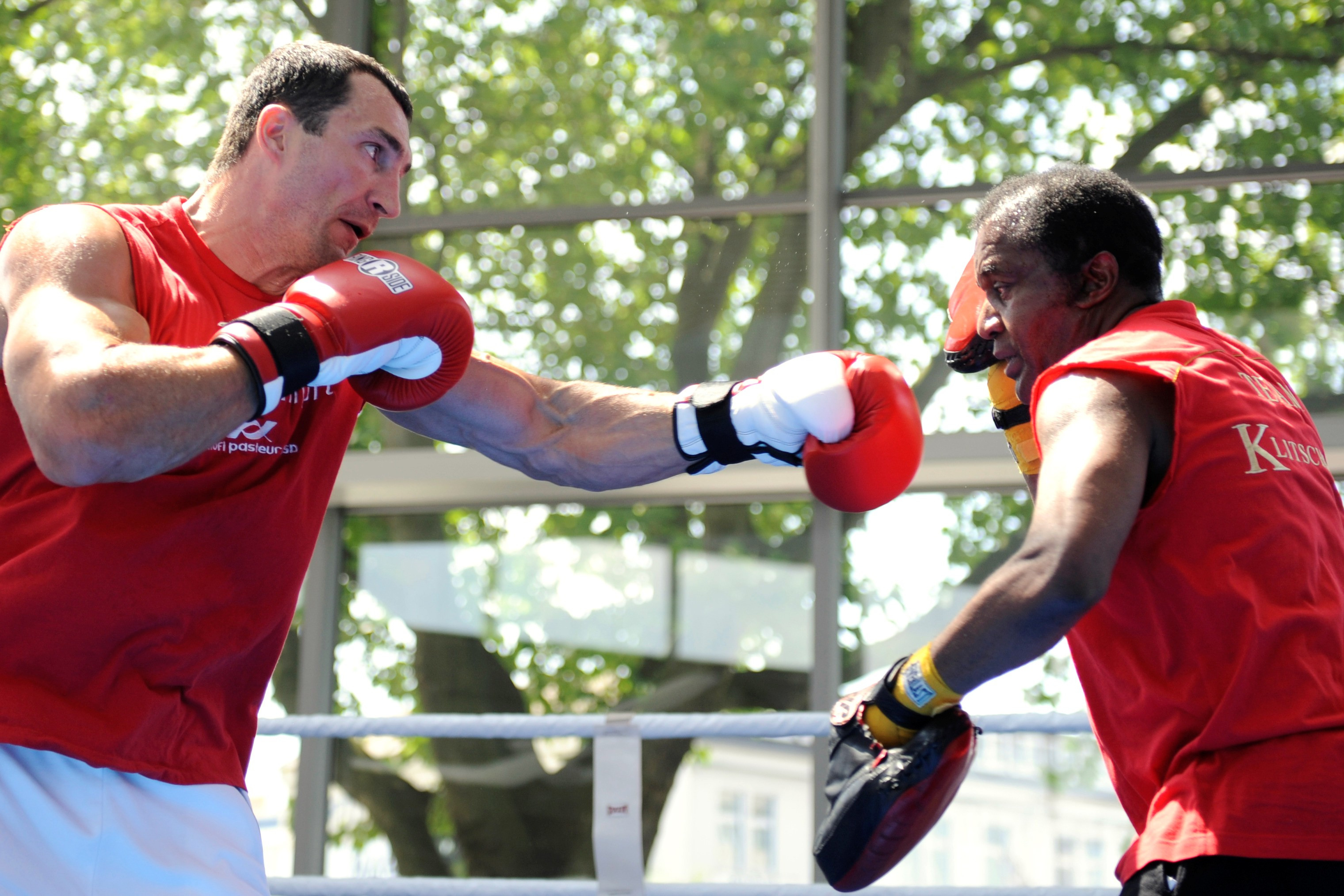 A murit Emanuel Steward, unul dintre cei mai mari antrenori din istoria boxului