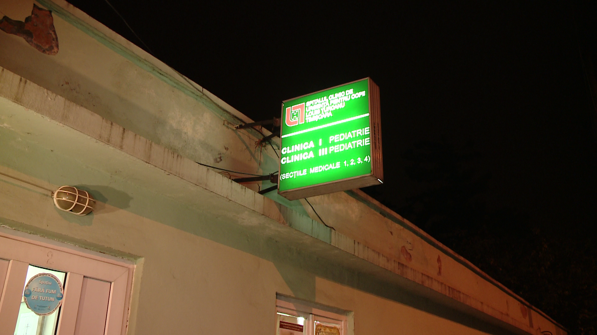 Aterizare de urgenta pe aeroportul din Timisoara. Un copil de un an a avut nevoie de ajutor medical