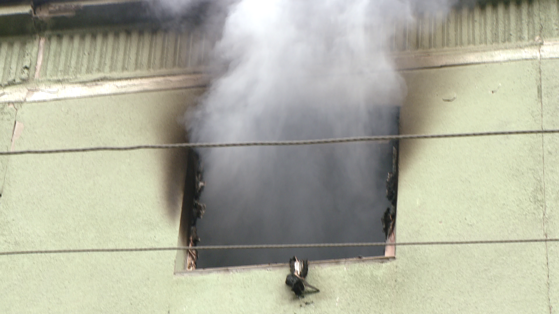 S-a sinucis intr-un mod cumplit. Un barbat din Moldova Noua si-a dat foc in propriul apartament