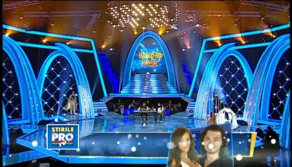 Bianca Dragusanu s-a dezlantuit din prima editie Dansez pentru tine. Rochia a tradat-o