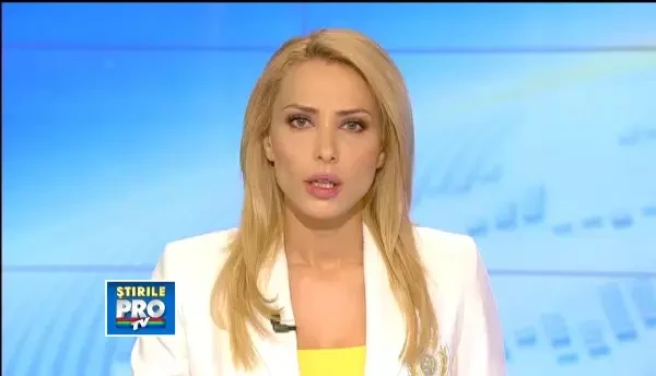 O fetita de 9 ani, la un pas de moarte dupa ce a fost atacata de o haita de caini maidanezi