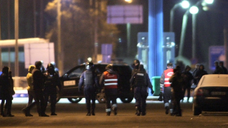 In culisele contrabandei cu tigari, partea II: Cat se ia mita dintr-o afacere de 100 mil. de euro