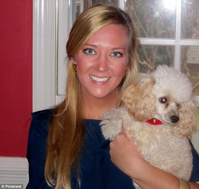 "Chipul ei angelic ne-a pacalit". Ce au aflat colegii despre o profesoara care a ajuns la inchisoare