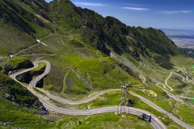 Gata cu plimbarile pe Transfagarasan. Cel mai spectaculos drum din Romania se inchide
