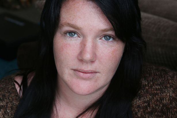 Si-a petrecut 10 ani cautandu-si mama naturala si a intrat intr-un cosmar. Ce i s-a intamplat femeii