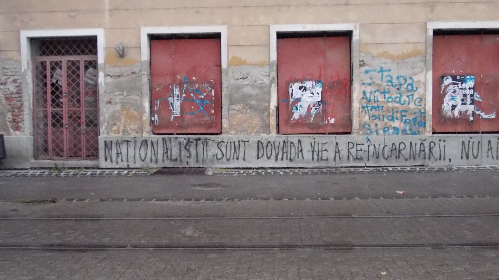 Inscriptii speciale pentru casele parasite. Ce risca cei care nu si-au imprejmuit terenurile