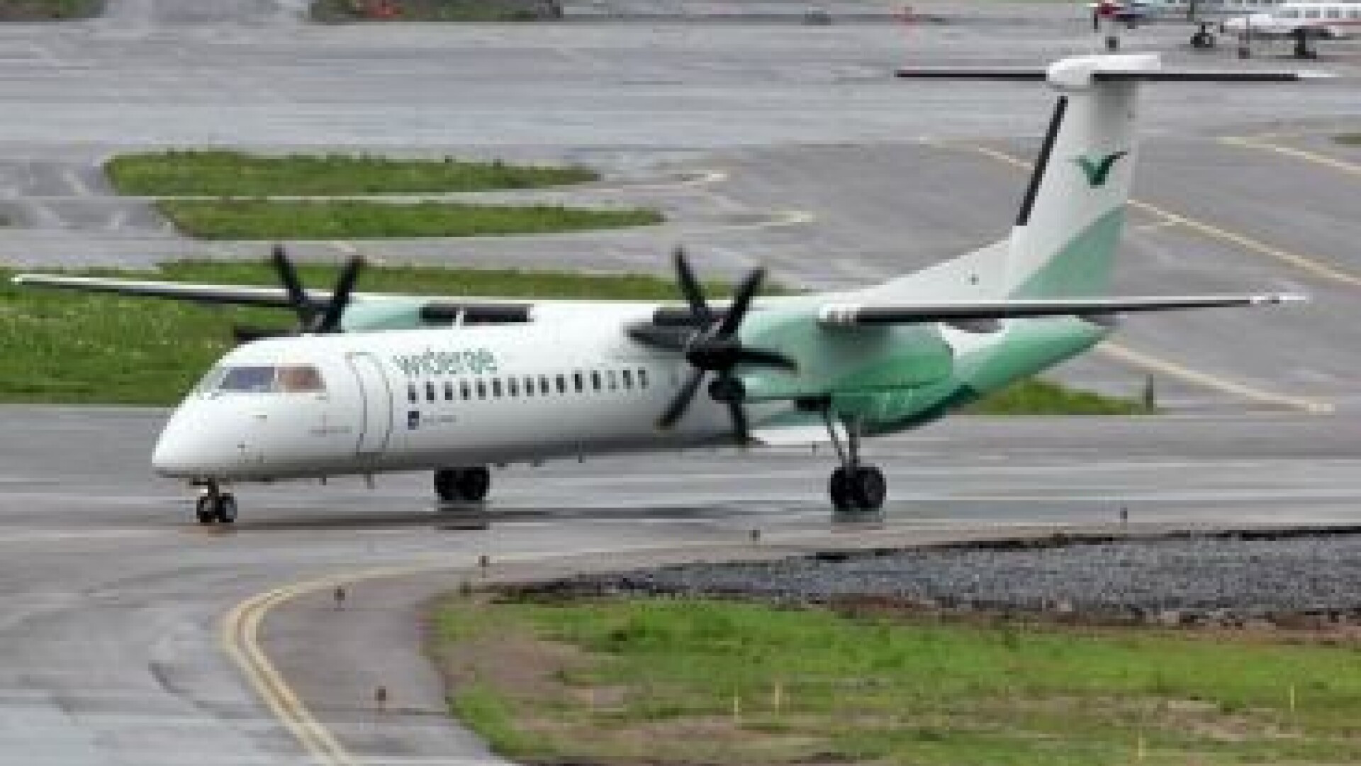 Culmea respectarii programului de munca. Ce au fost in stare sa faca pilotii unui avion