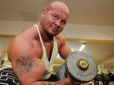 Germania il vedea ca pe noul Schwarzenegger, insa descoperirea facuta de politie il va schimba viata