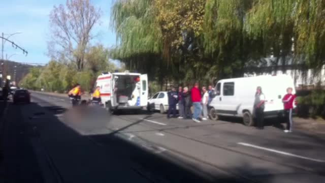 O fetita de 5 ani a zburat prin parbriz, dupa un accident rutier.Centura de siguranta ar fi salvat-o