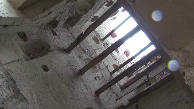 Un monument istoric ce face parte din Patrimoniul National a ajuns cotet de gaini in Bihor