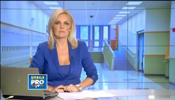 Unii cu mapa, altii cu sapa. Elevii unui liceu din Craiova, la munca de jos, daca incalca regulile