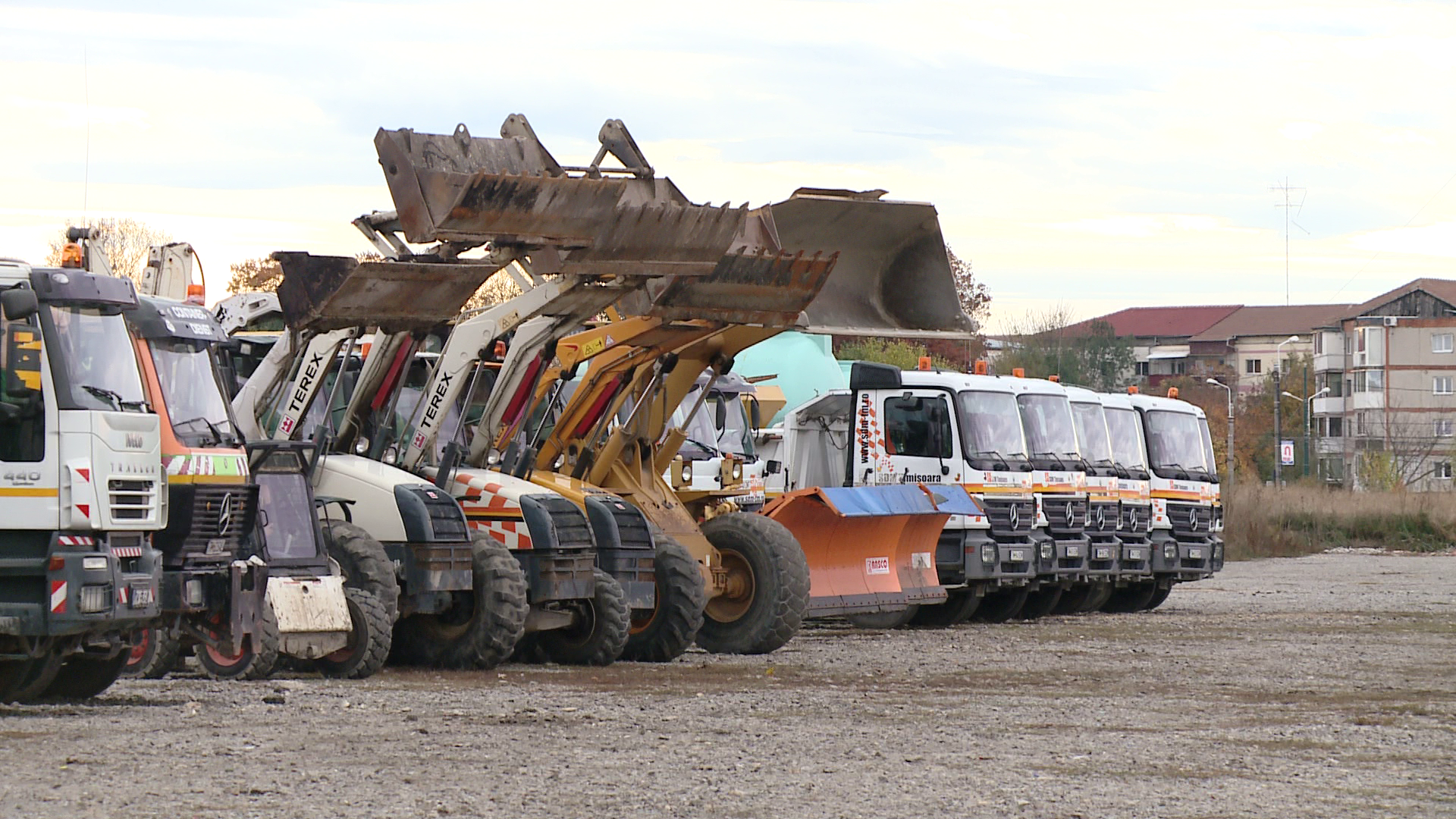 Contractele cu firmele de deszapezire, suplimentate. Chiar si asa, 500 de strazi raman descoperite