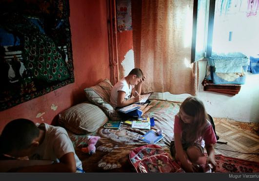 Experienta unui fotograf roman intr-o comunitate de romi a ajuns subiect in New York Times