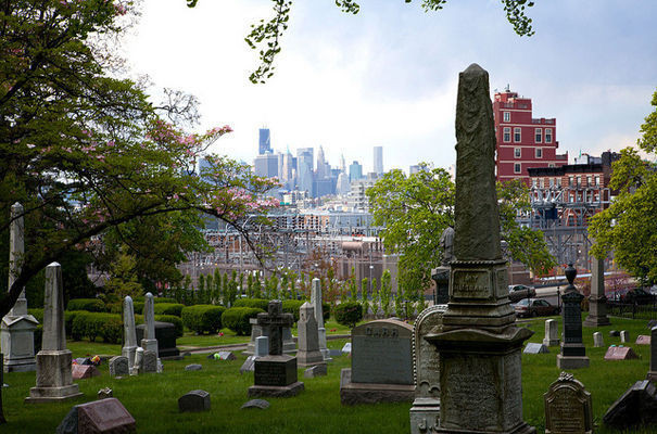 Grave-World, New York, SUA