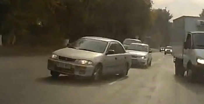 Soferul acesta a vazut MOARTEA cu ochii: Asa ceva se intampla o data la 10 milioane de cazuri!