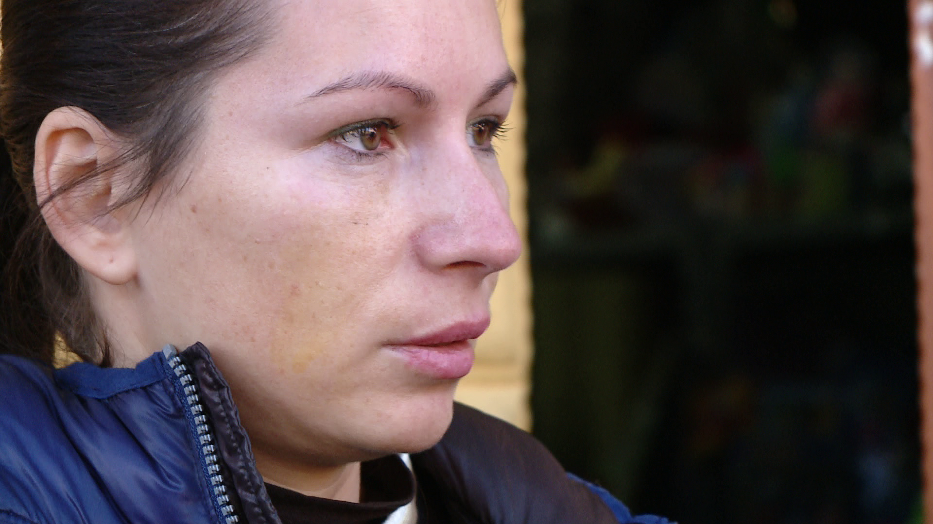 Atac cu spray de insecte la vanzatoarea unui magazin de haine din Timisoara