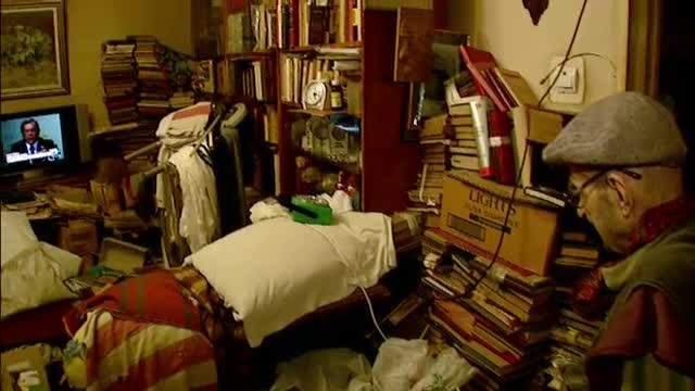 FABULOS! Comoara de peste 1 MILION DE EURO, din apartamentul unui bucurestean de 90 DE ANI