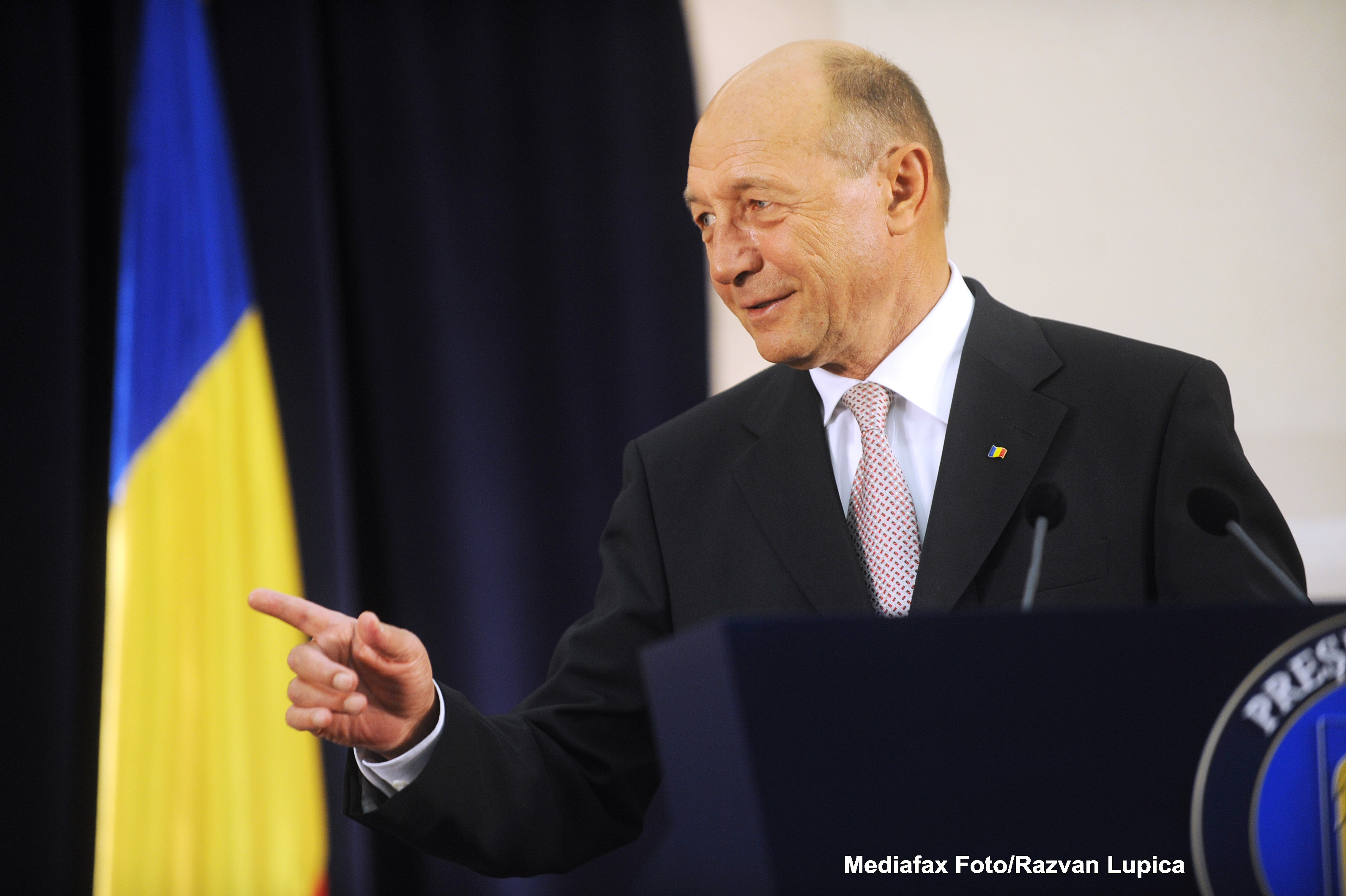 Au demisionat din ministere, dar nu au fost inlocuiti. Traian Basescu: "Guvernul Romaniei functioneaza ilegal"
