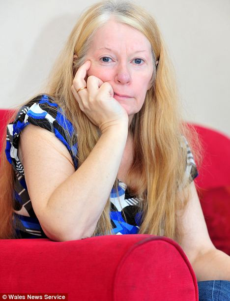 Condamnata la moarte de o boala care nu o lasa sa iasa din casa. Cazul bizar al unei femei