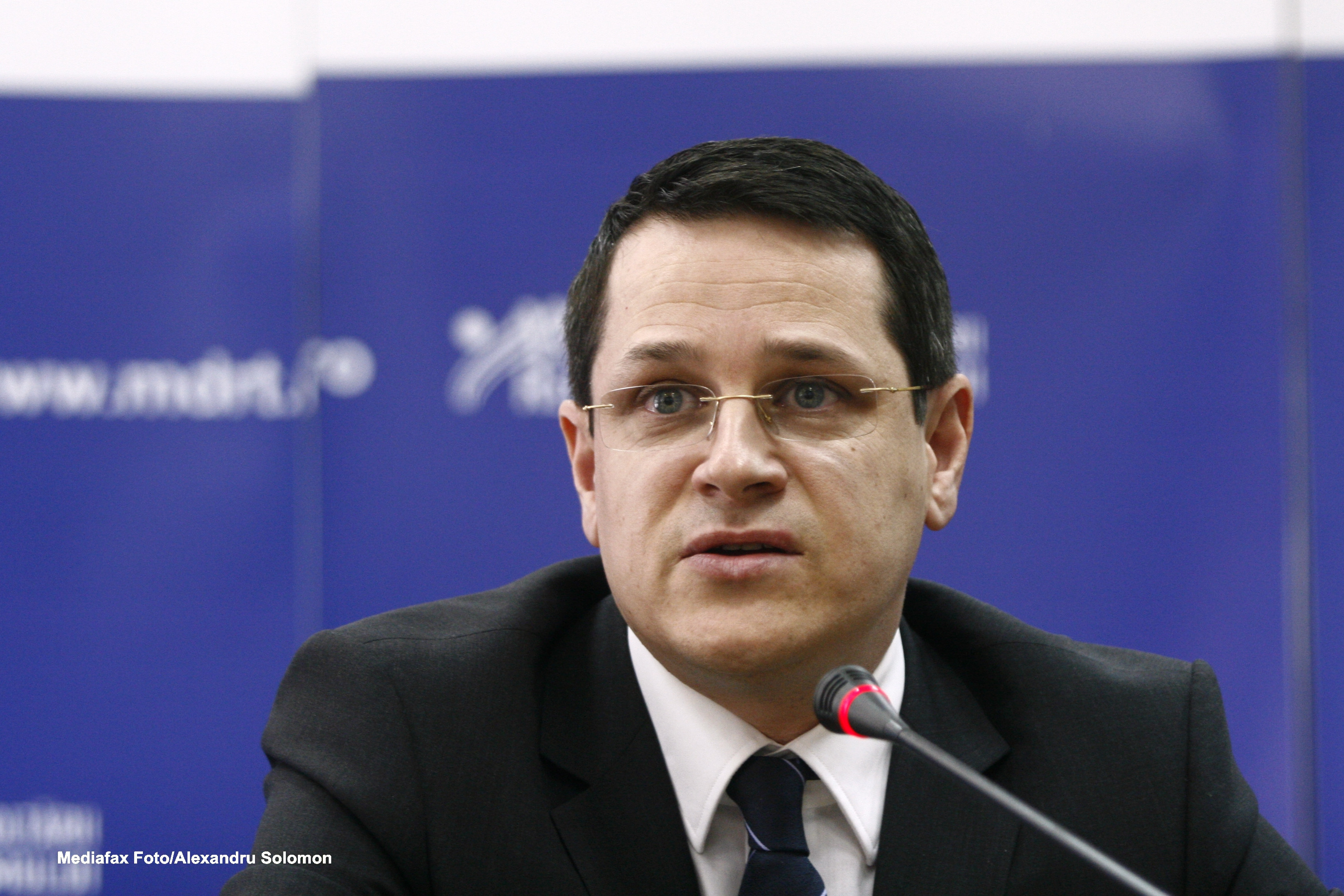 Ce salariu are seful Serviciului Roman de Informatii