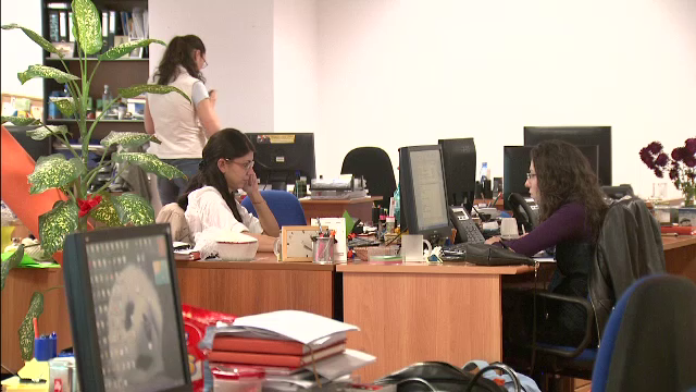 Fara prime de Paste pentru bugetarii din judetul Timis. Doar o institutie ofera pachete pentru copii