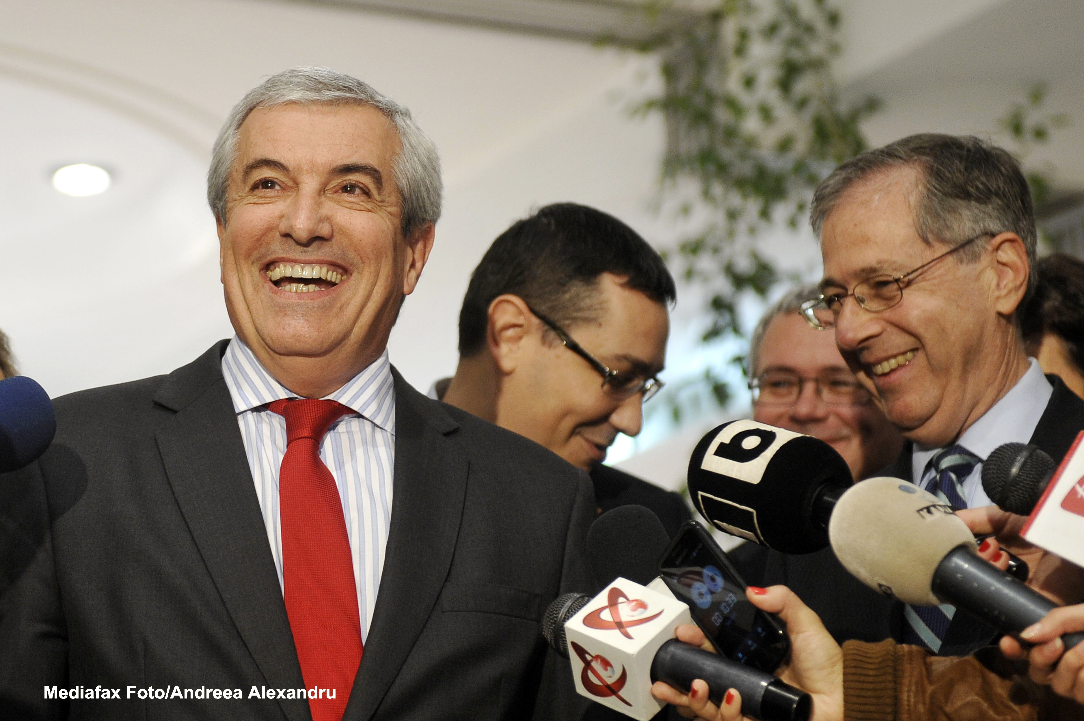 Tariceanu se va casatori pentru a cincea oara. Biserica Catolica nu ii va da binecuvantarea