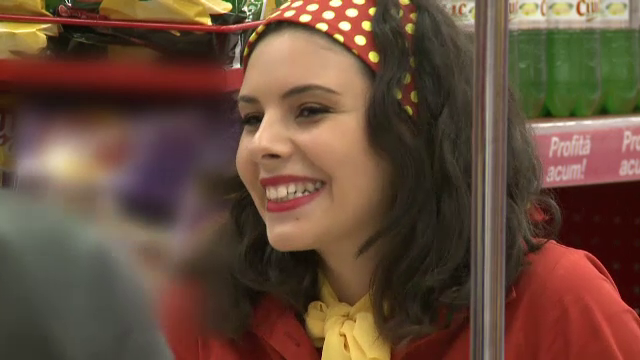 "Gustati si cumparati!" In goana dupa clienti, comerciantii aplica metode de promovare din Vest