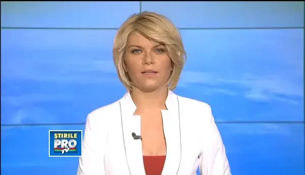 Un barbat a intrat cu masina intr-un magazin din Capitala. Martori: