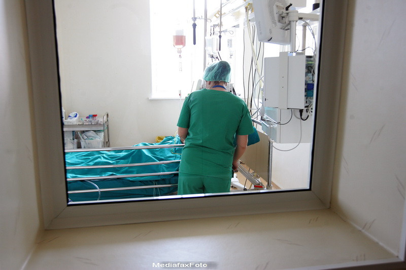 Un medic cardiolog din Arad a fost trimis in judecata pentru moartea unei paciente