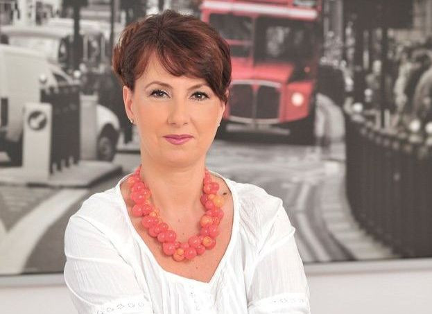 Femeia care dat 16 ani de recrutare in BRD pentru a ajuta tinerii sa-si aleaga drumul in viata